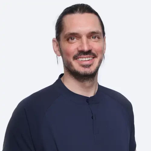 Dr. Răzvan Lupescu